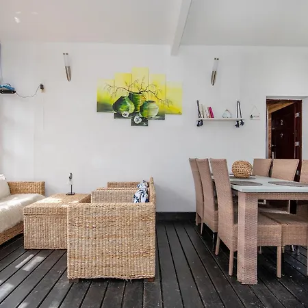 Lovingly Furnished 2 With Terrace, Jarosławiec
