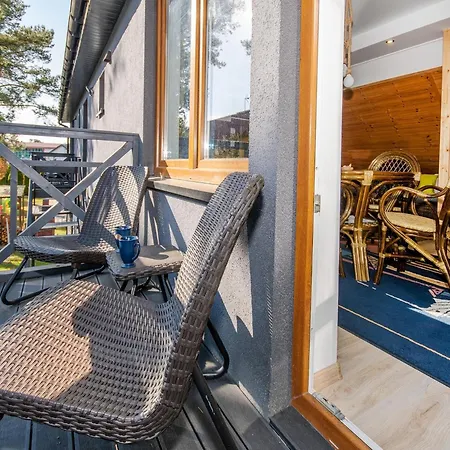 Lovingly Furnished 2 With Terrace, Appartamento *